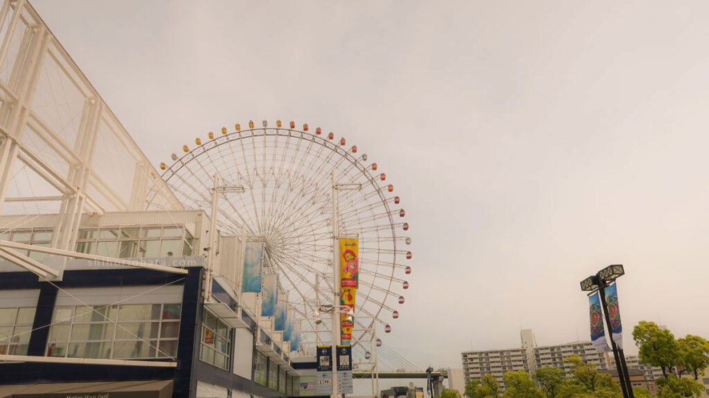 osaka aquarium ferris wheel kaiyukan